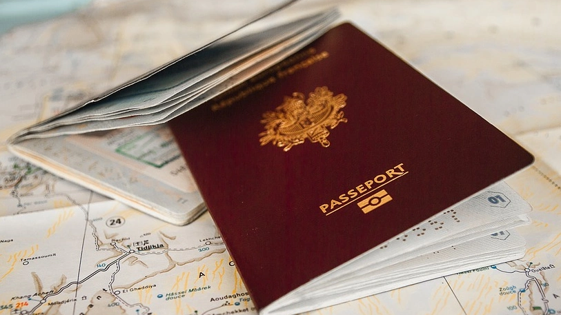 "绿卡"家庭必看！中美跨境家庭的税务困局